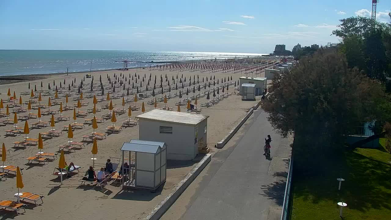 Webcam en vivo Grado: Vistas de la playa y del parque acuático en tiempo real