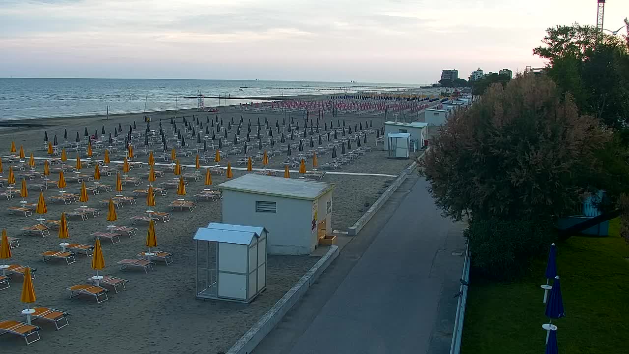 Webcam Live Grado: Vista sulla spiaggia e sull’acquapark in tempo reale