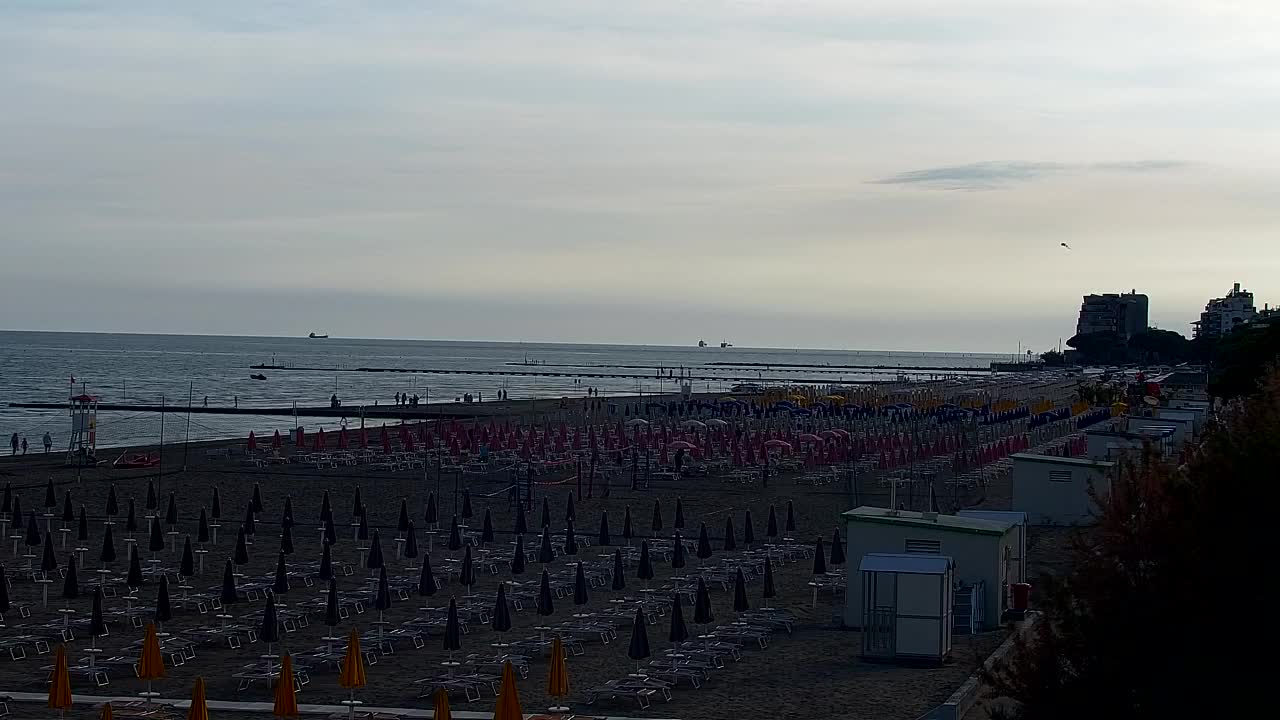 Spletna kamera v živo Grado: Pogledi na plažo in vodni park v realnem času