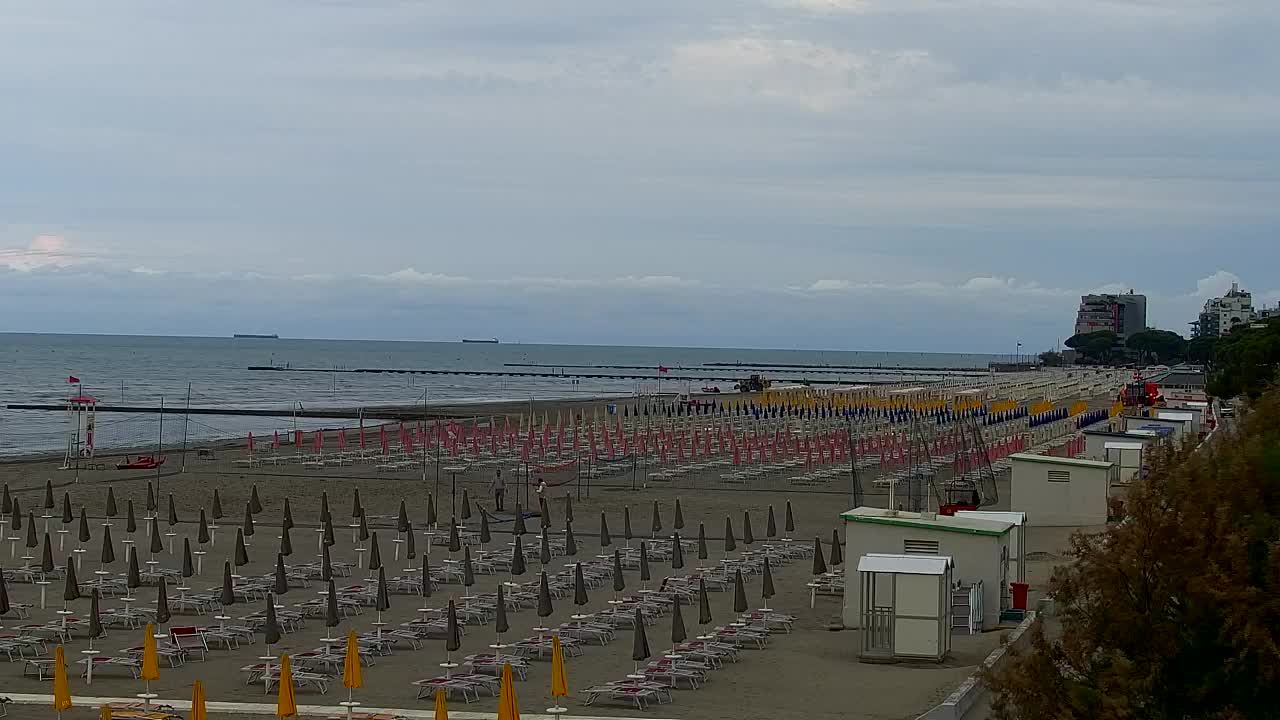 Grado Beach and Aquapark Views in Real Time