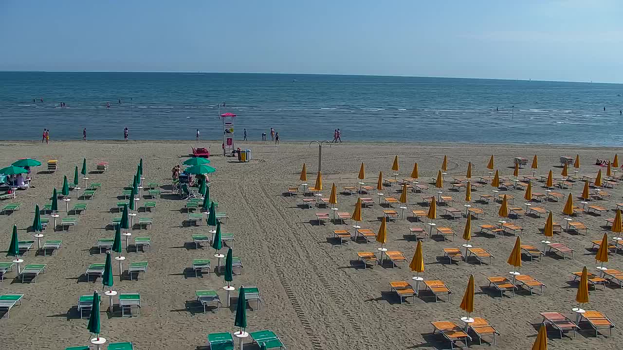 Webcam en vivo Grado: Vistas de la playa y del parque acuático en tiempo real
