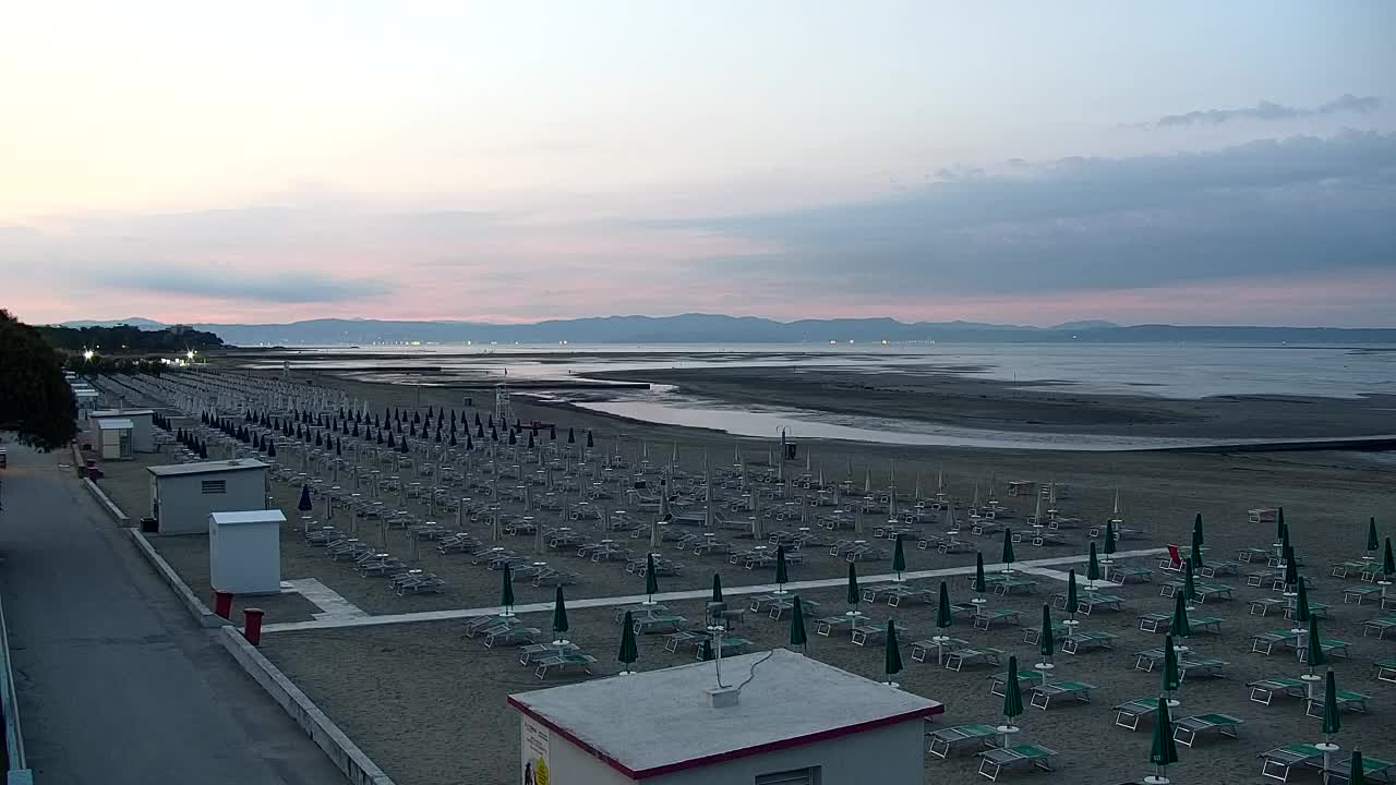 Webcam Live Grado: Vista sulla spiaggia e sull’acquapark in tempo reale