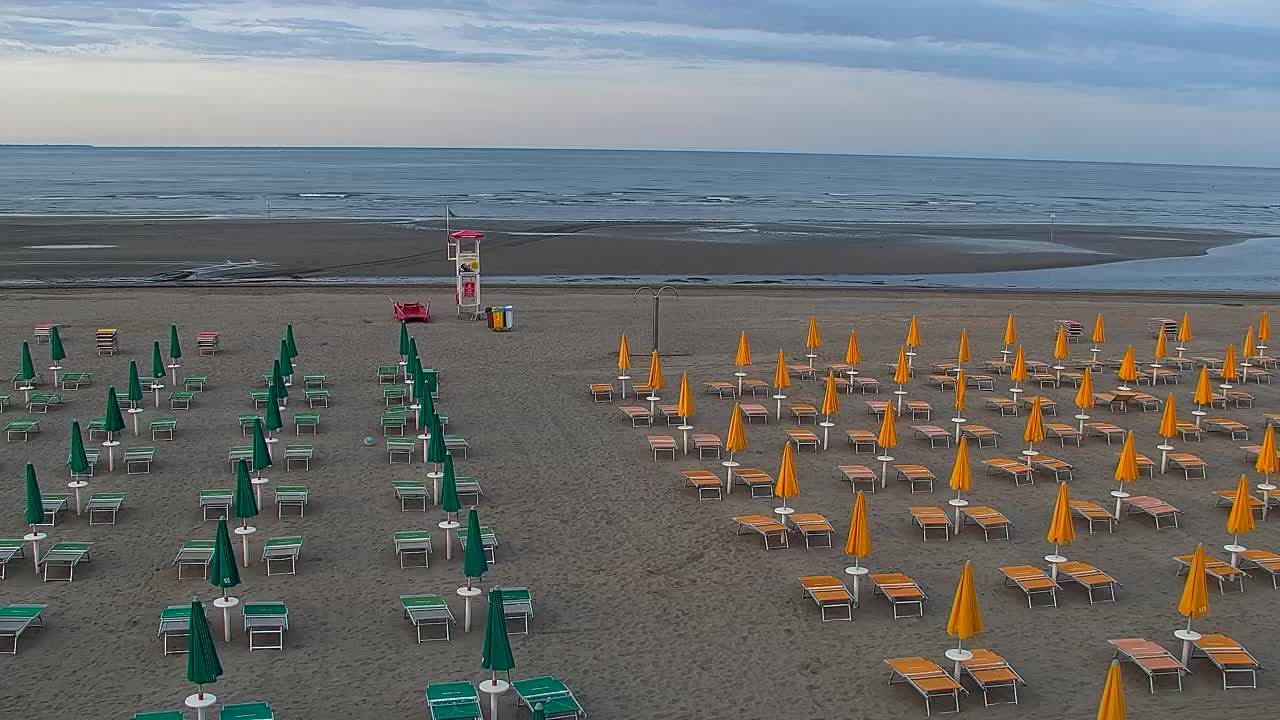 Webcam Live Grado: Vista sulla spiaggia e sull’acquapark in tempo reale