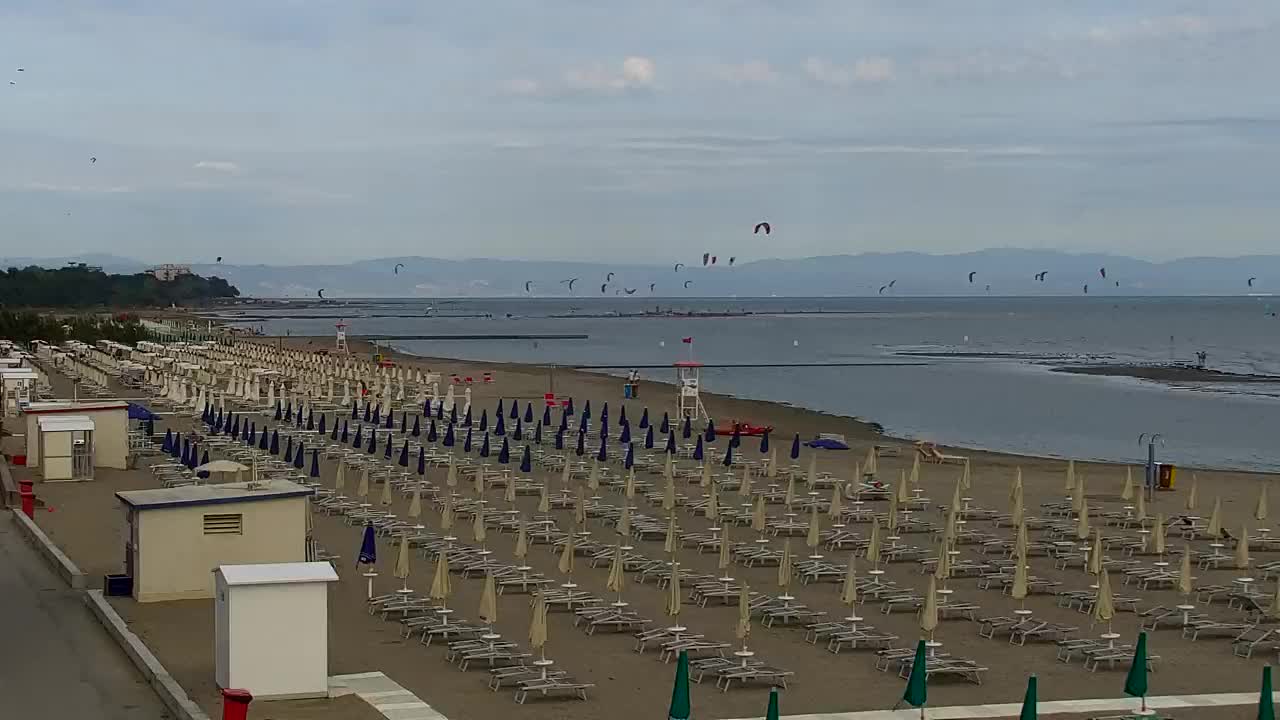 Grado Beach and Aquapark Views in Real Time