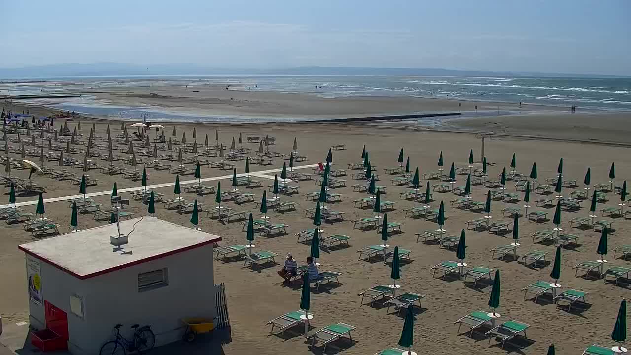 Grado Beach and Aquapark Views in Real Time