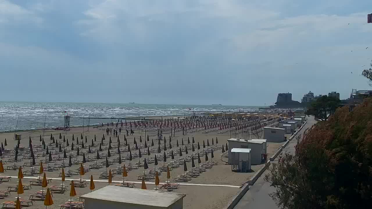 Spletna kamera v živo Grado: Pogledi na plažo in vodni park v realnem času