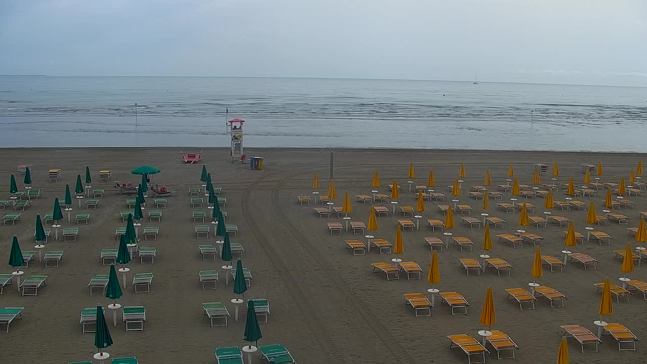 Grado Beach and Aquapark Views in Real Time