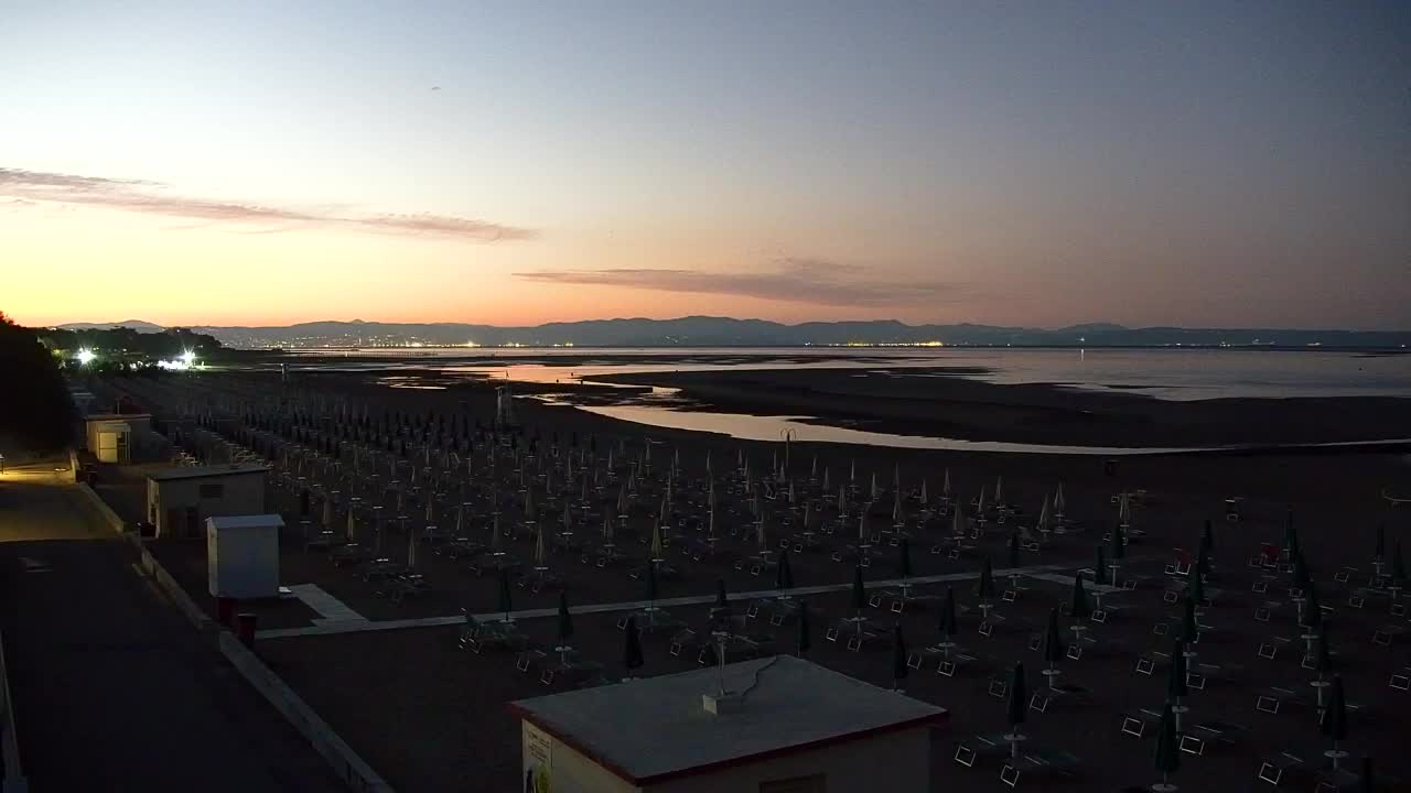 Webcam Live Grado: Vista sulla spiaggia e sull’acquapark in tempo reale