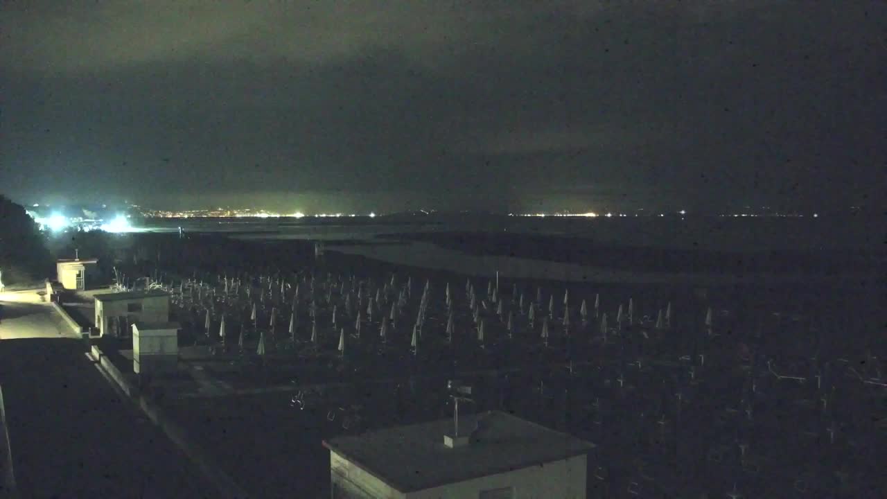 Webcam en direct Grado : Vues sur la plage et l’aquapark en temps réel