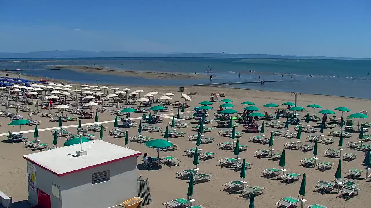 Grado Beach and Aquapark Views in Real Time