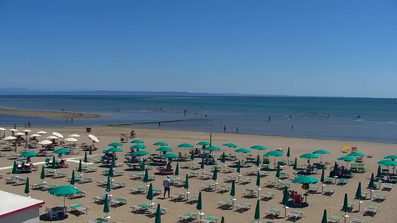 Webcam en vivo Grado: Vistas de la playa y del parque acuático en tiempo real