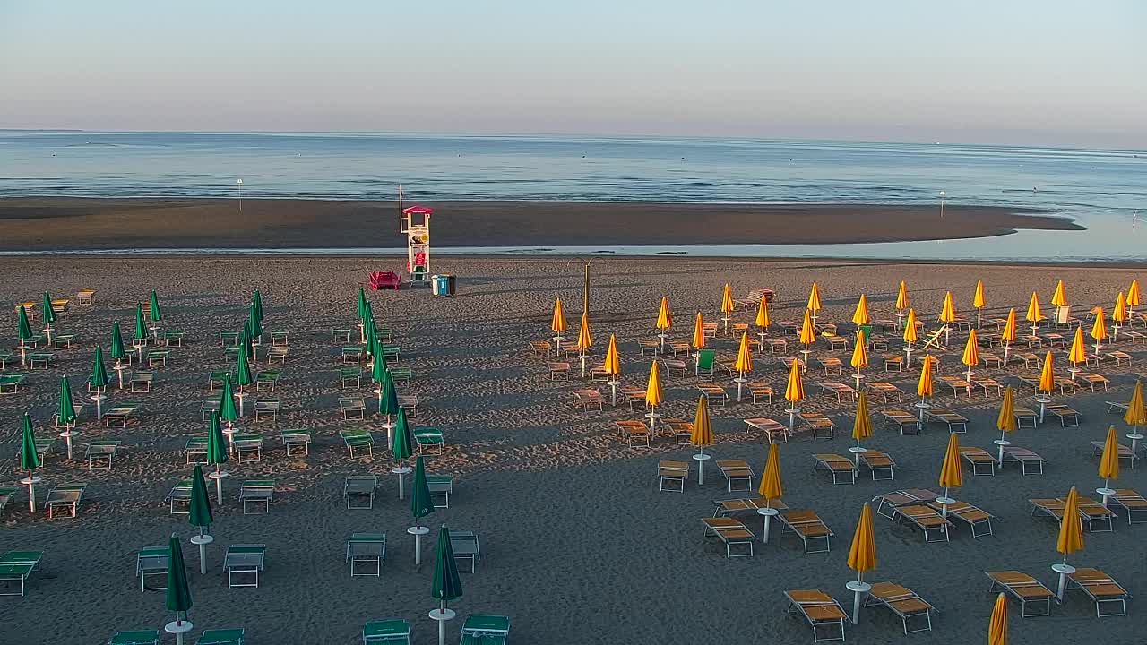 Webcam Live Grado: Vista sulla spiaggia e sull’acquapark in tempo reale