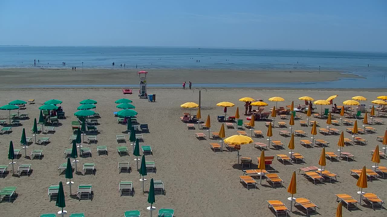 Webcam en vivo Grado: Vistas de la playa y del parque acuático en tiempo real