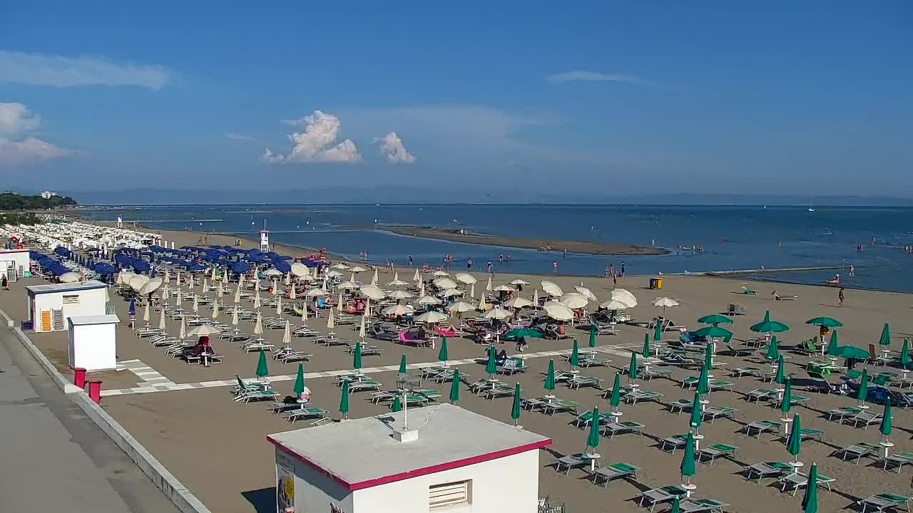 Spletna kamera v živo Grado: Pogledi na plažo in vodni park v realnem času