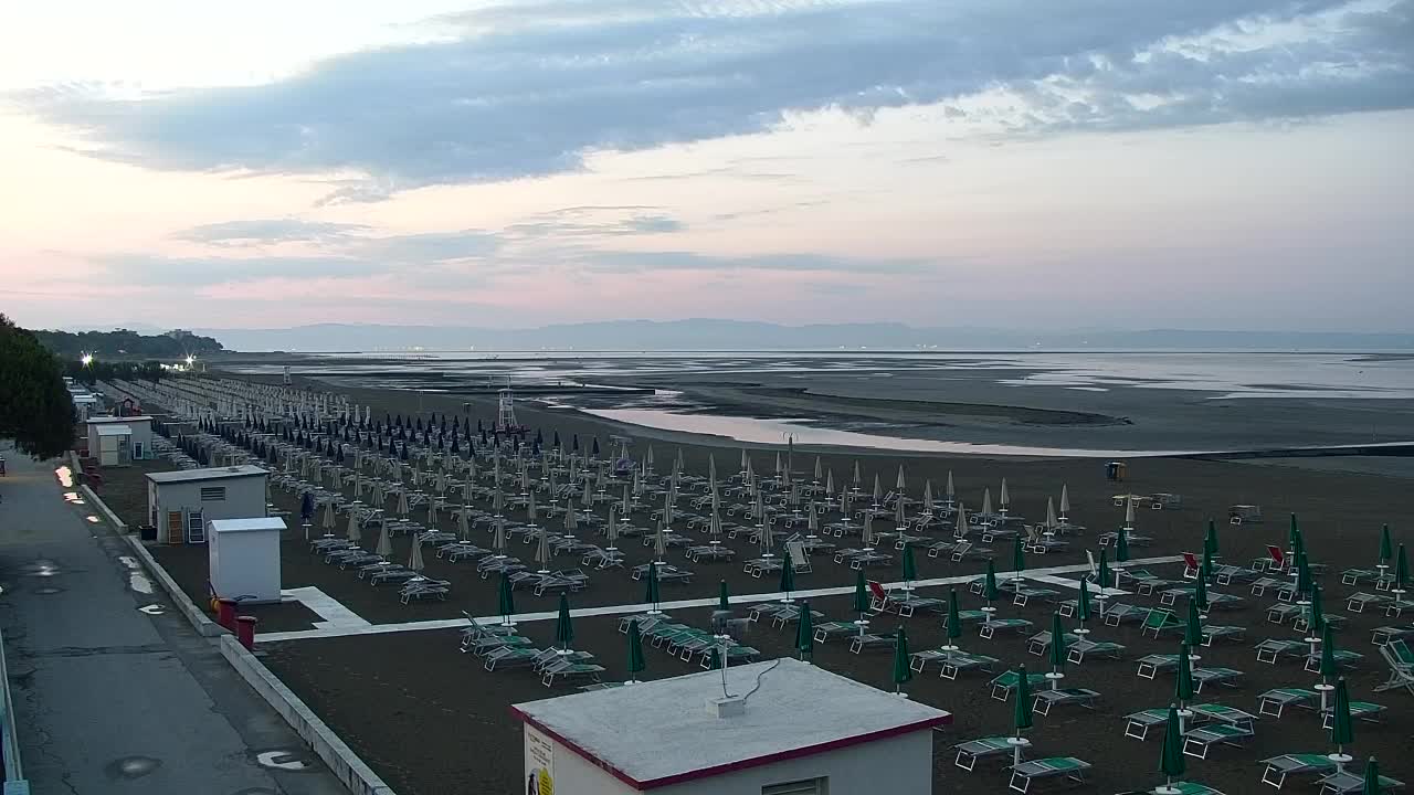 Webcam Live Grado: Vista sulla spiaggia e sull’acquapark in tempo reale
