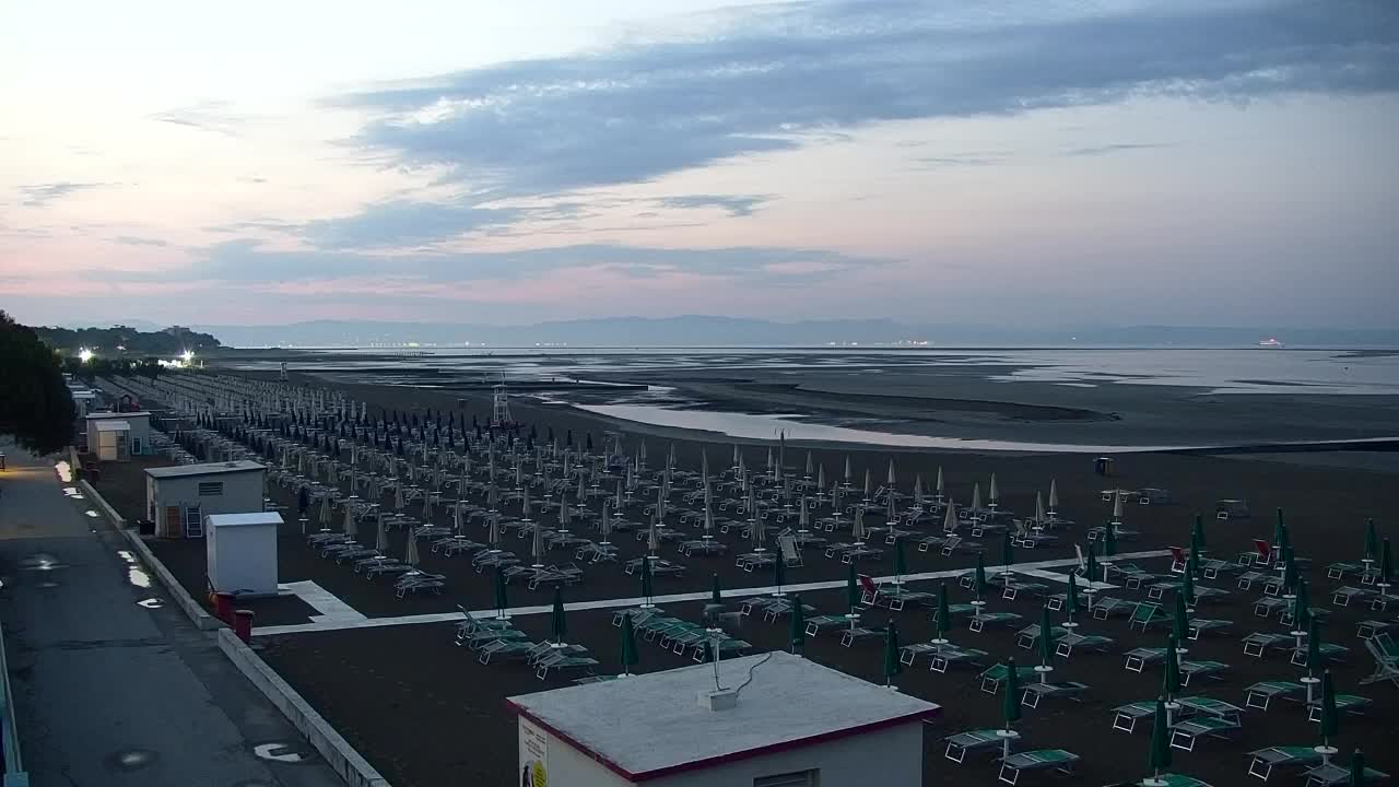 Webcam en direct Grado : Vues sur la plage et l’aquapark en temps réel