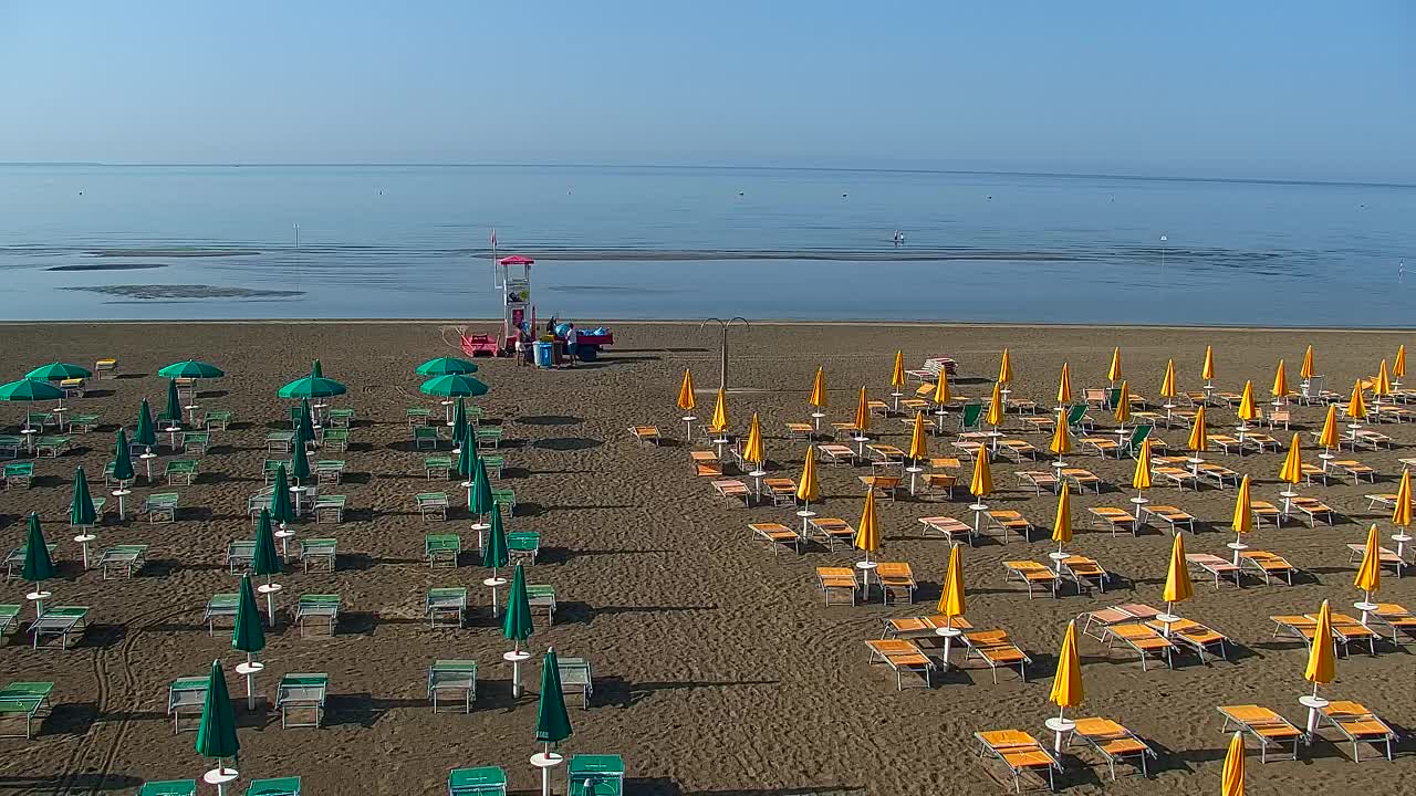 Spletna kamera v živo Grado: Pogledi na plažo in vodni park v realnem času