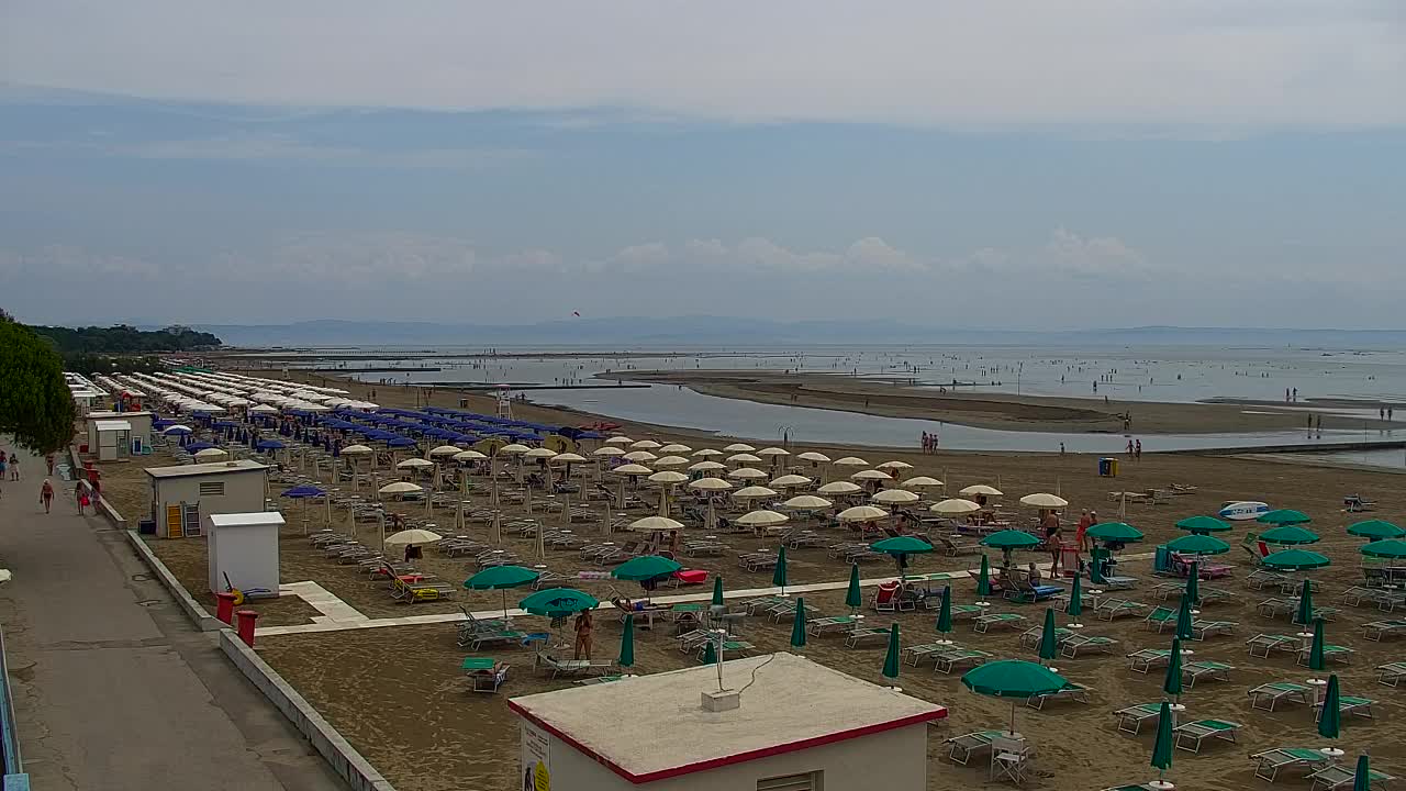 Webcam Live Grado: Vista sulla spiaggia e sull’acquapark in tempo reale