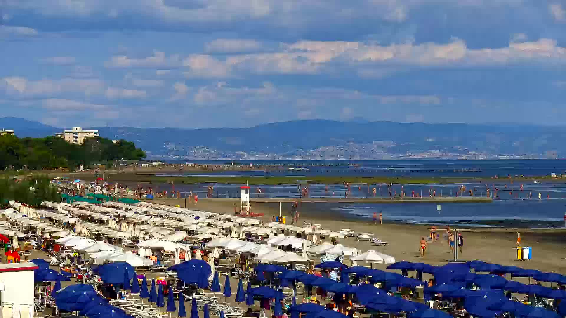 Webcam Live Grado: Vista sulla spiaggia e sull’acquapark in tempo reale