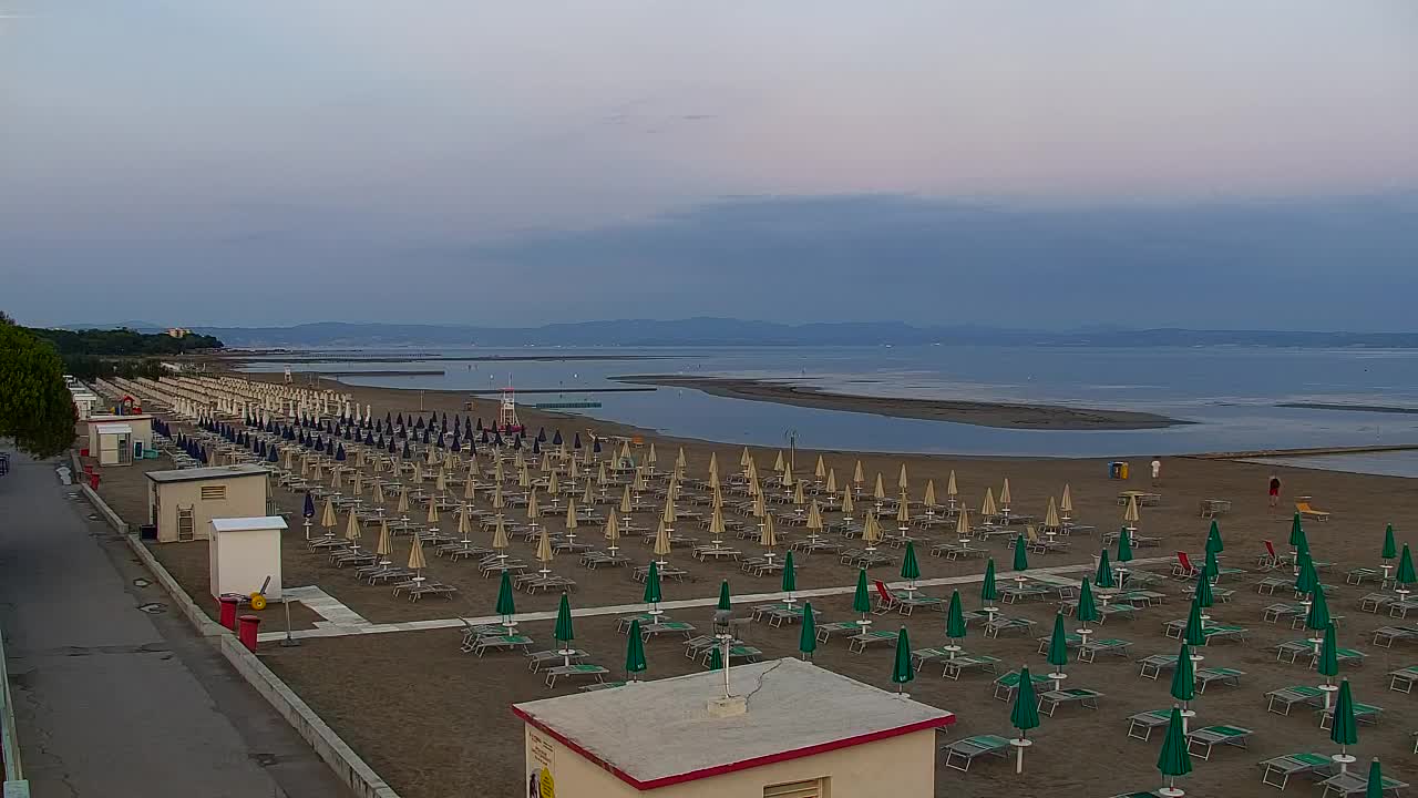 Webcam en direct Grado : Vues sur la plage et l’aquapark en temps réel