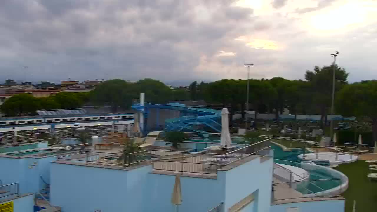 Grado Beach and Aquapark Views in Real Time