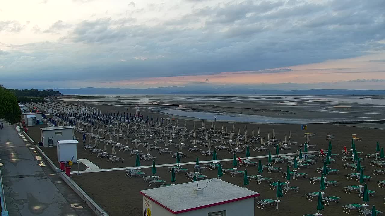 Webcam Live Grado: Vista sulla spiaggia e sull’acquapark in tempo reale