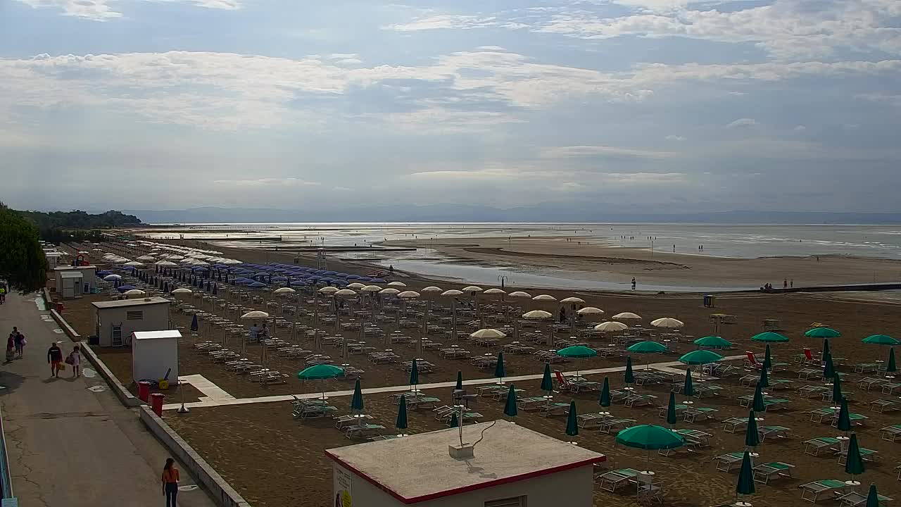 Webcam en direct Grado : Vues sur la plage et l’aquapark en temps réel