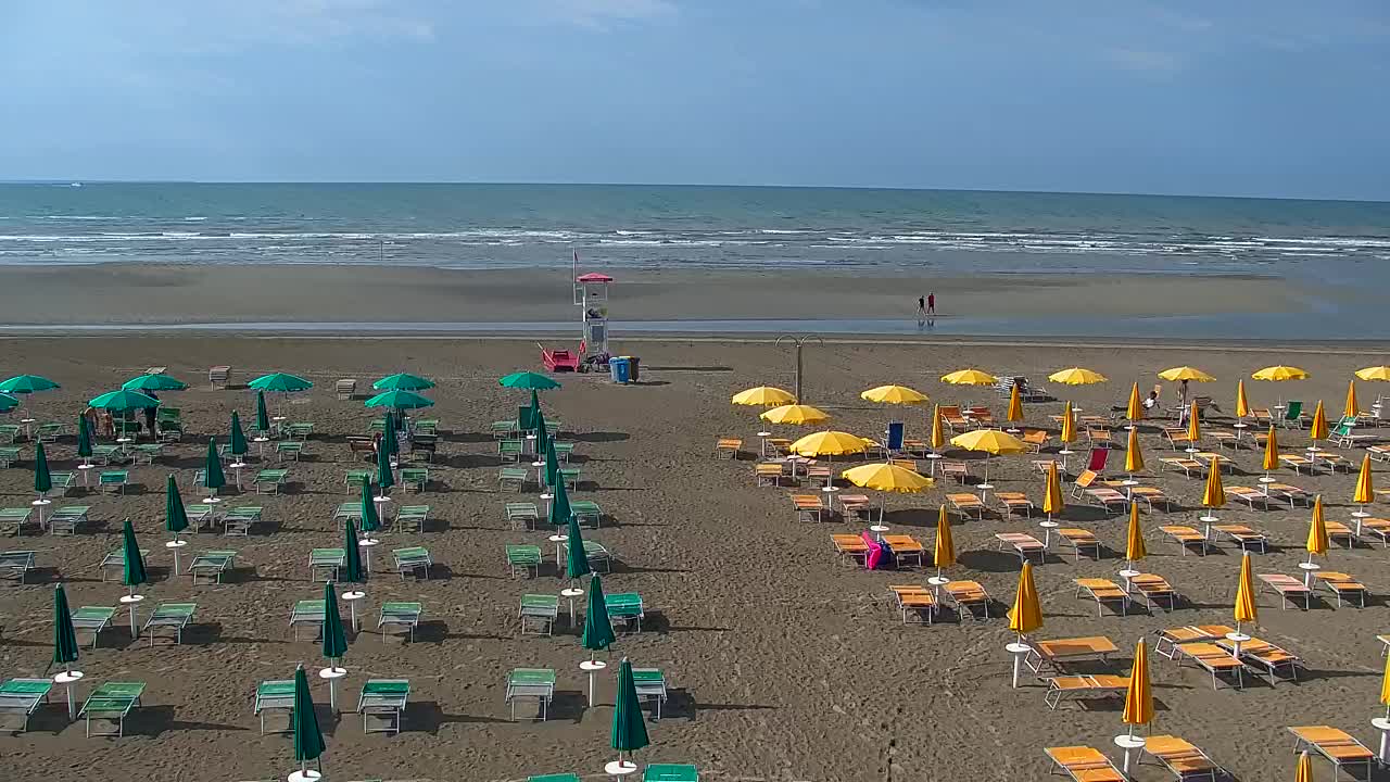 Webcam en vivo Grado: Vistas de la playa y del parque acuático en tiempo real