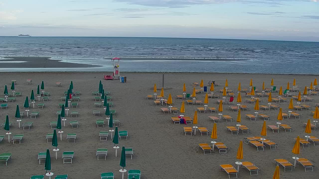 Webcam en direct Grado : Vues sur la plage et l’aquapark en temps réel