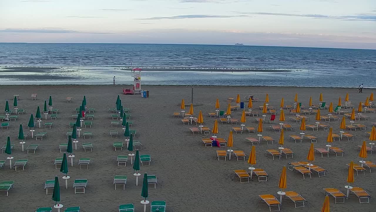Webcam en direct Grado : Vues sur la plage et l’aquapark en temps réel