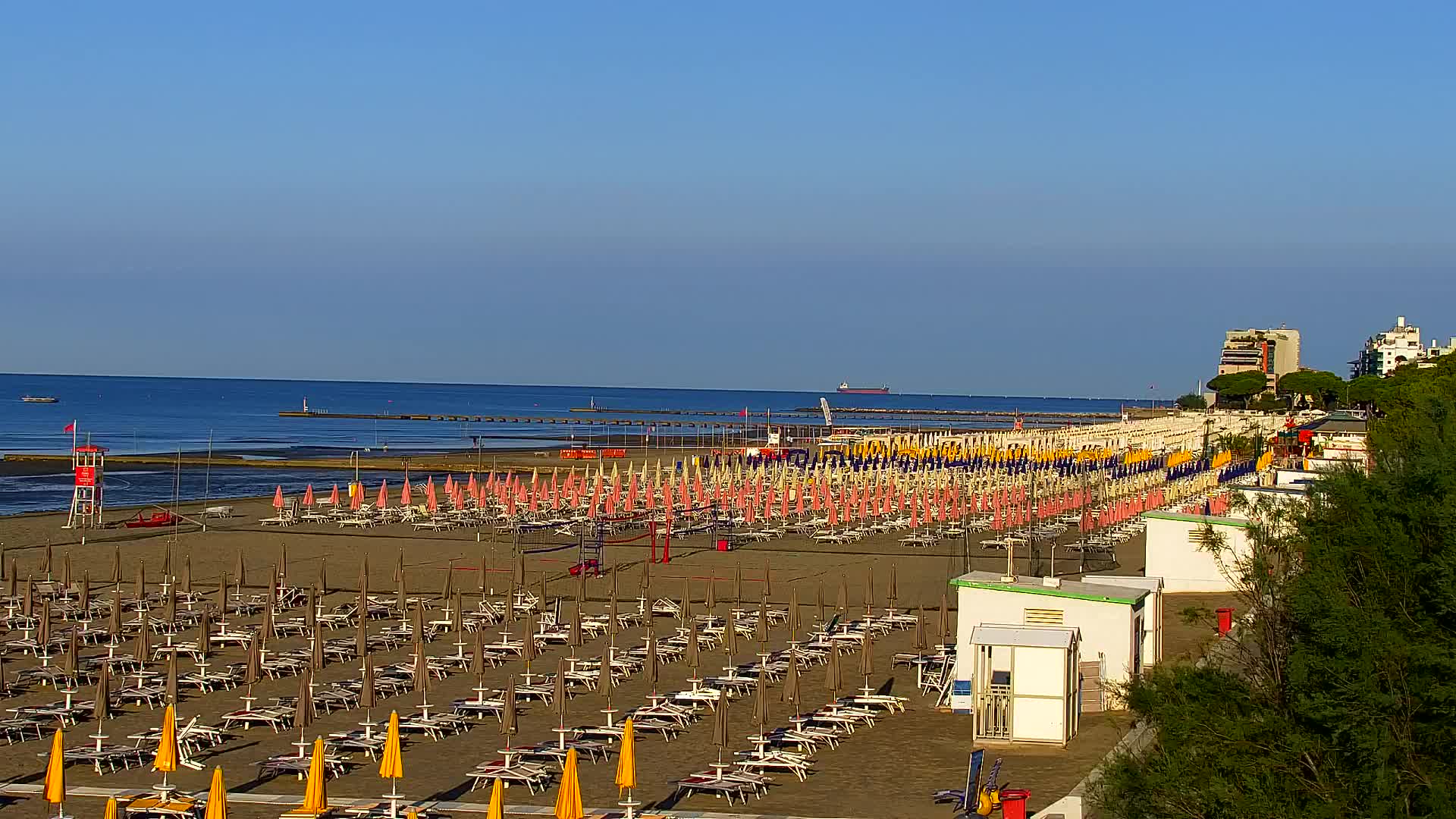 Grado Beach and Aquapark Views in Real Time