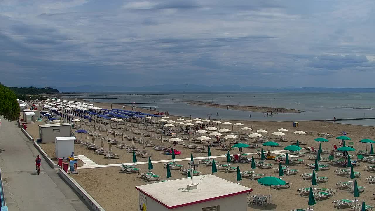 Webcam en direct Grado : Vues sur la plage et l’aquapark en temps réel