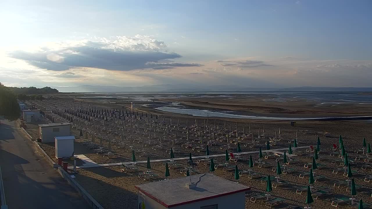 Webcam en direct Grado : Vues sur la plage et l’aquapark en temps réel