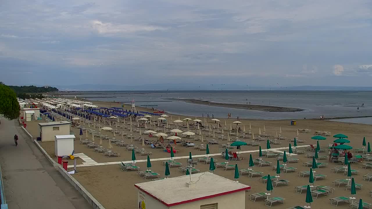 Webcam en direct Grado : Vues sur la plage et l’aquapark en temps réel