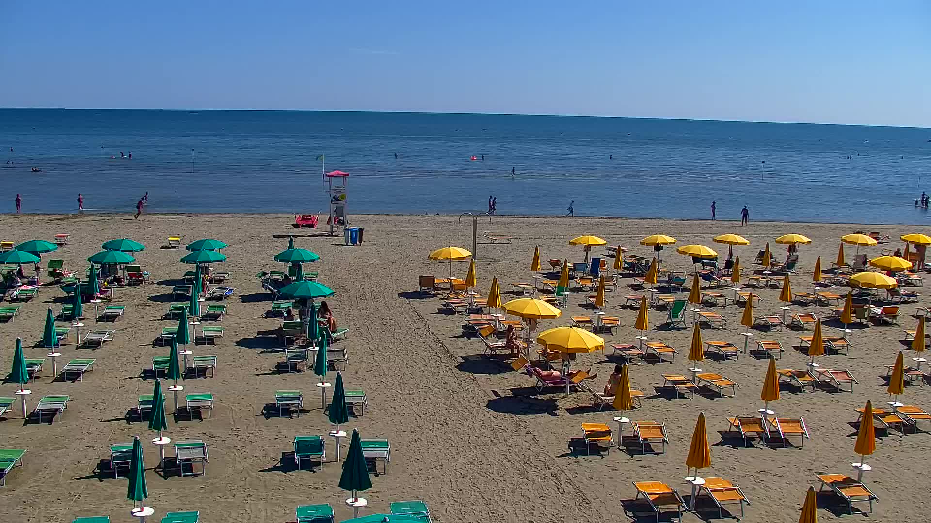 Webcam en vivo Grado: Vistas de la playa y del parque acuático en tiempo real