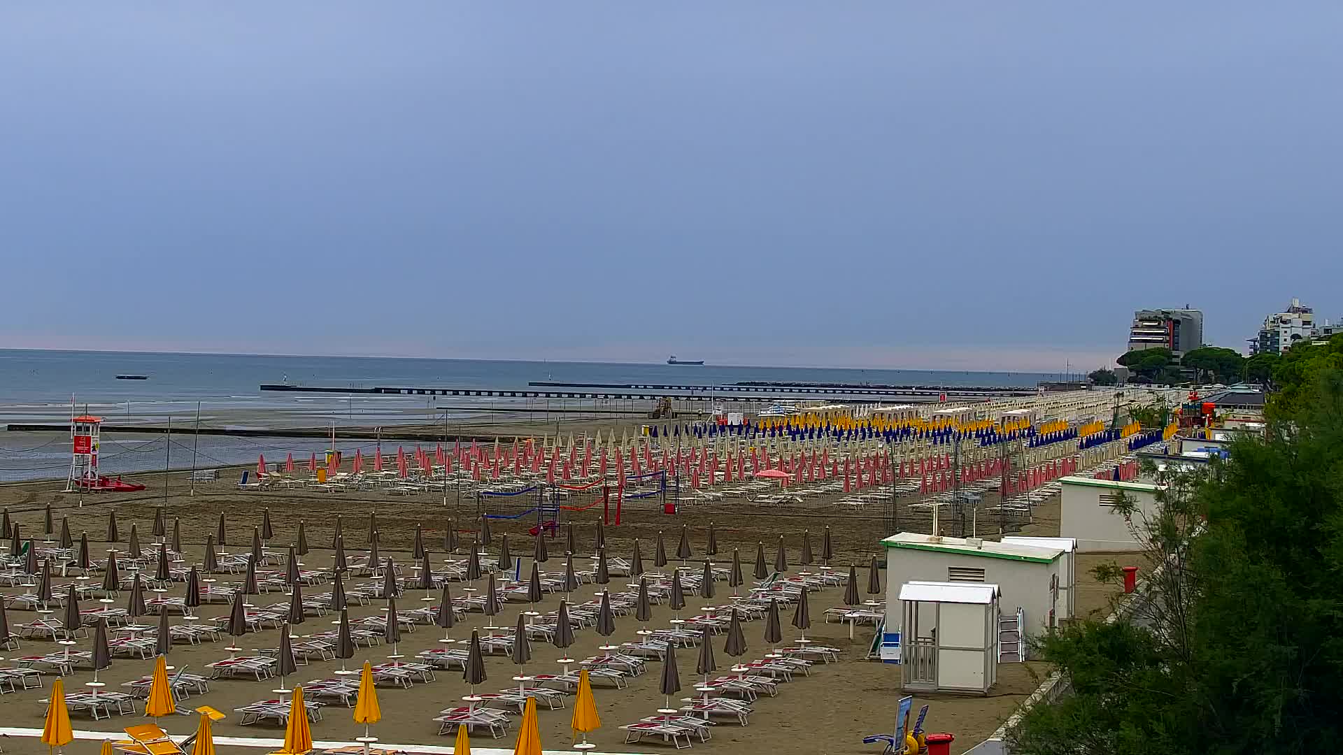 Webcam Live Grado: Vista sulla spiaggia e sull’acquapark in tempo reale