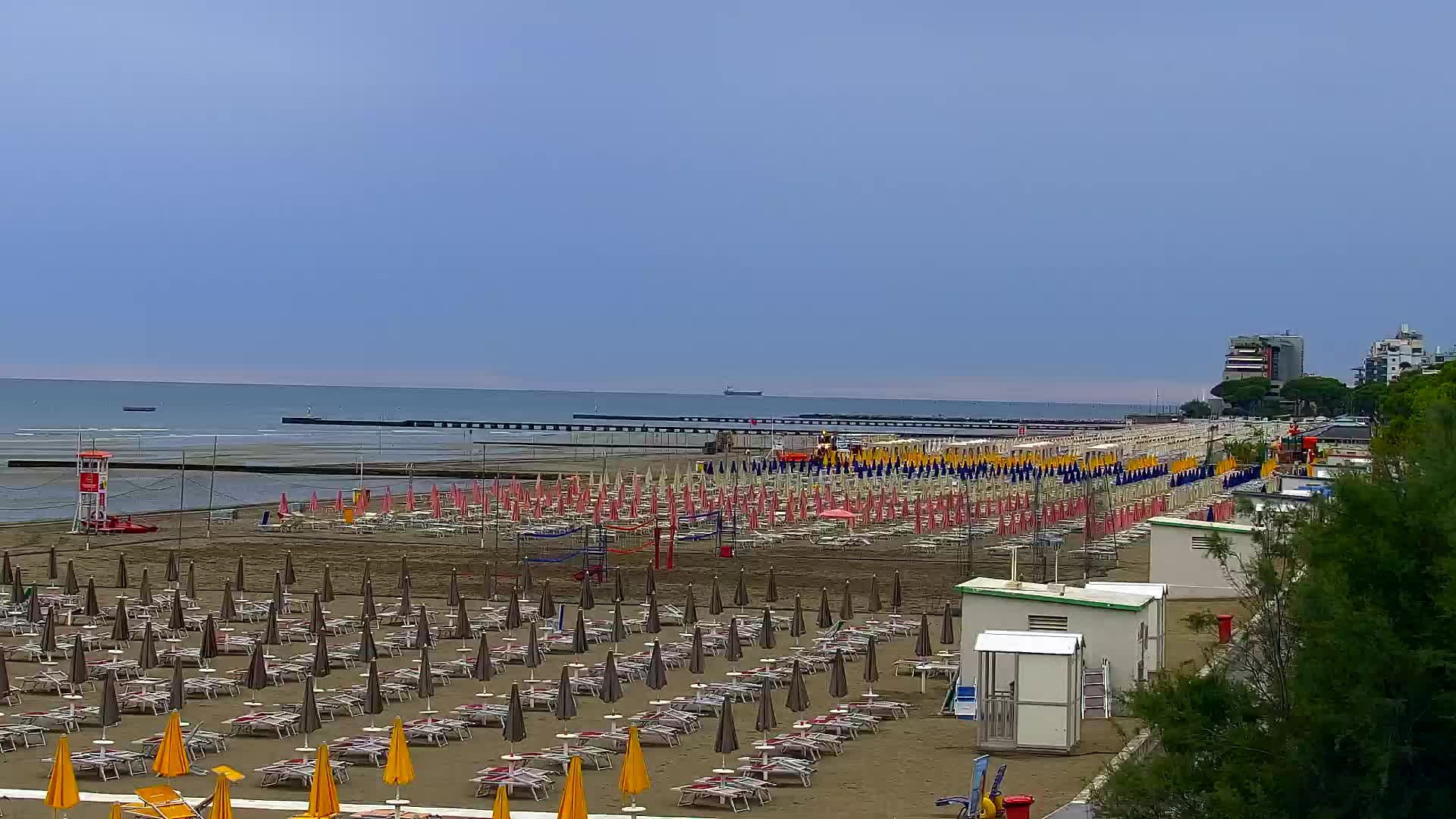 Spletna kamera v živo Grado: Pogledi na plažo in vodni park v realnem času