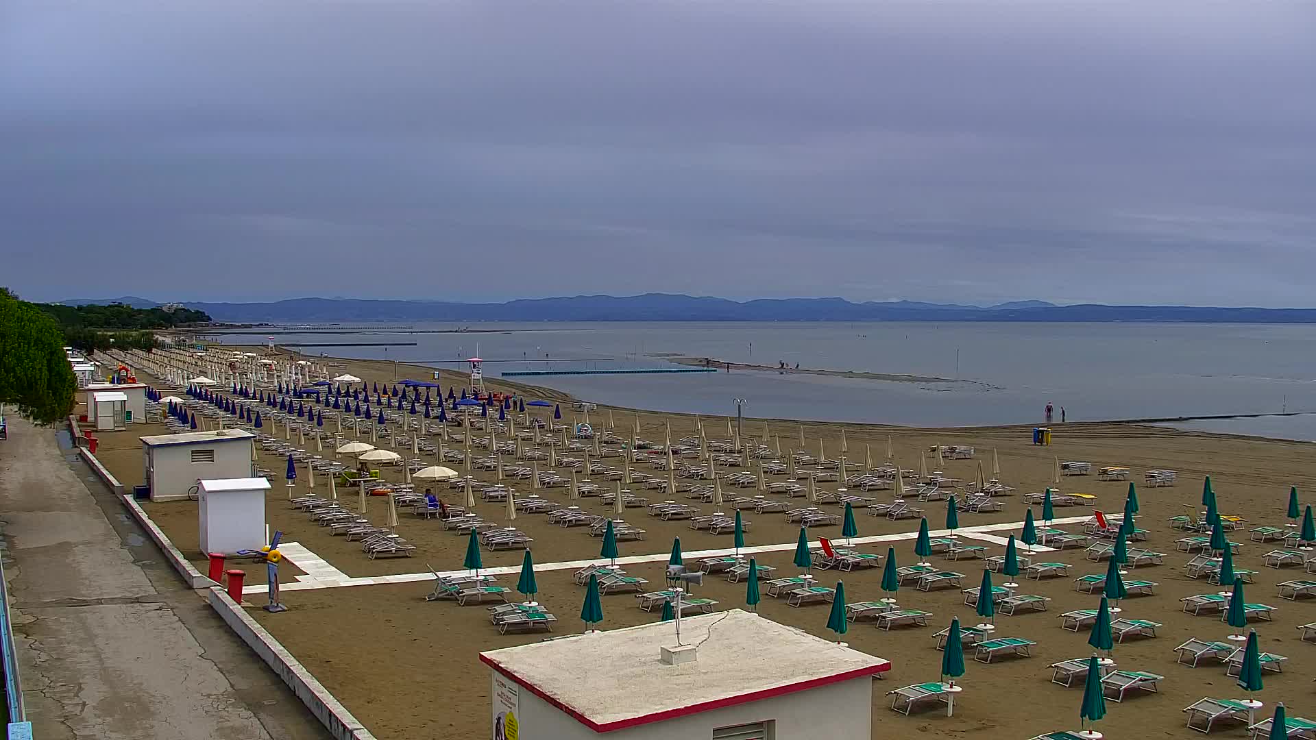 Spletna kamera v živo Grado: Pogledi na plažo in vodni park v realnem času