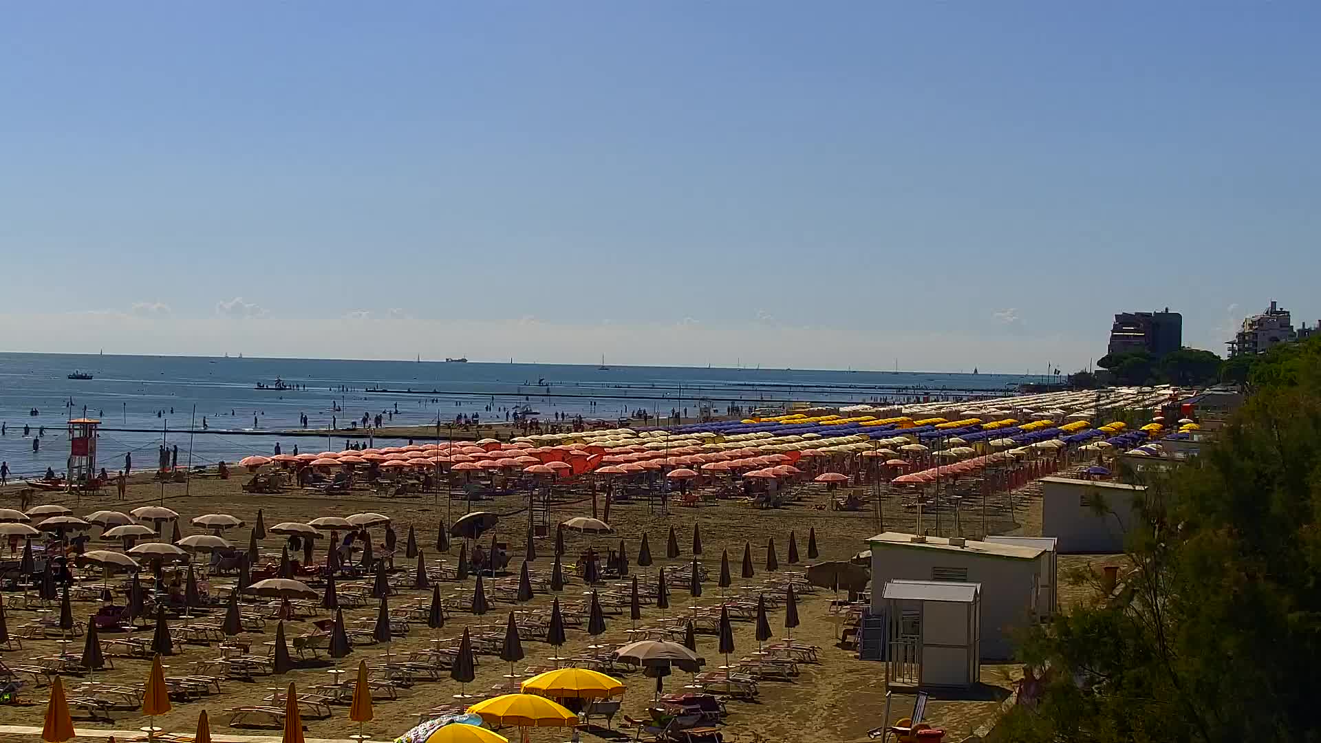 Spletna kamera v živo Grado: Pogledi na plažo in vodni park v realnem času