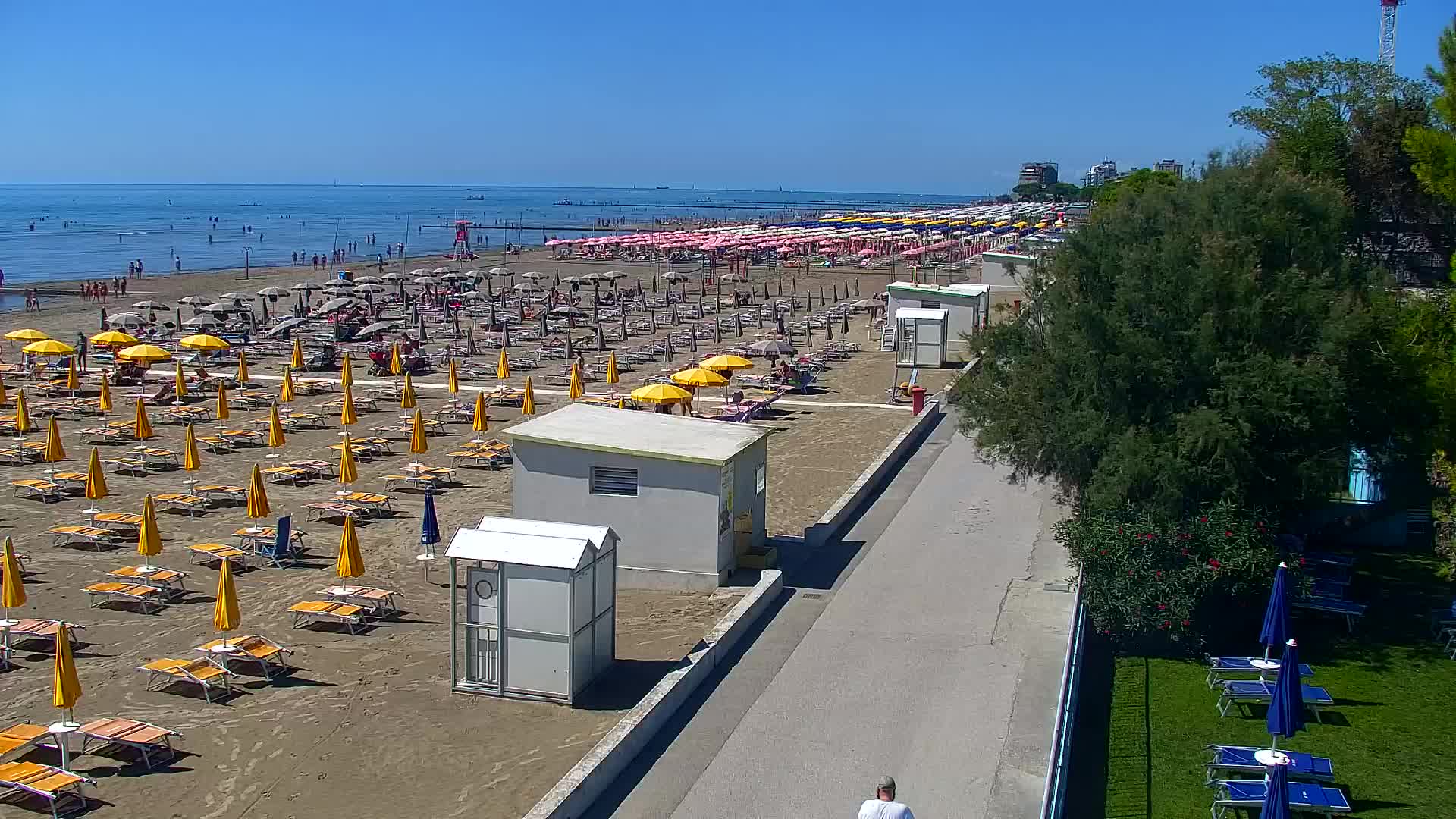 Webcam en vivo Grado: Vistas de la playa y del parque acuático en tiempo real