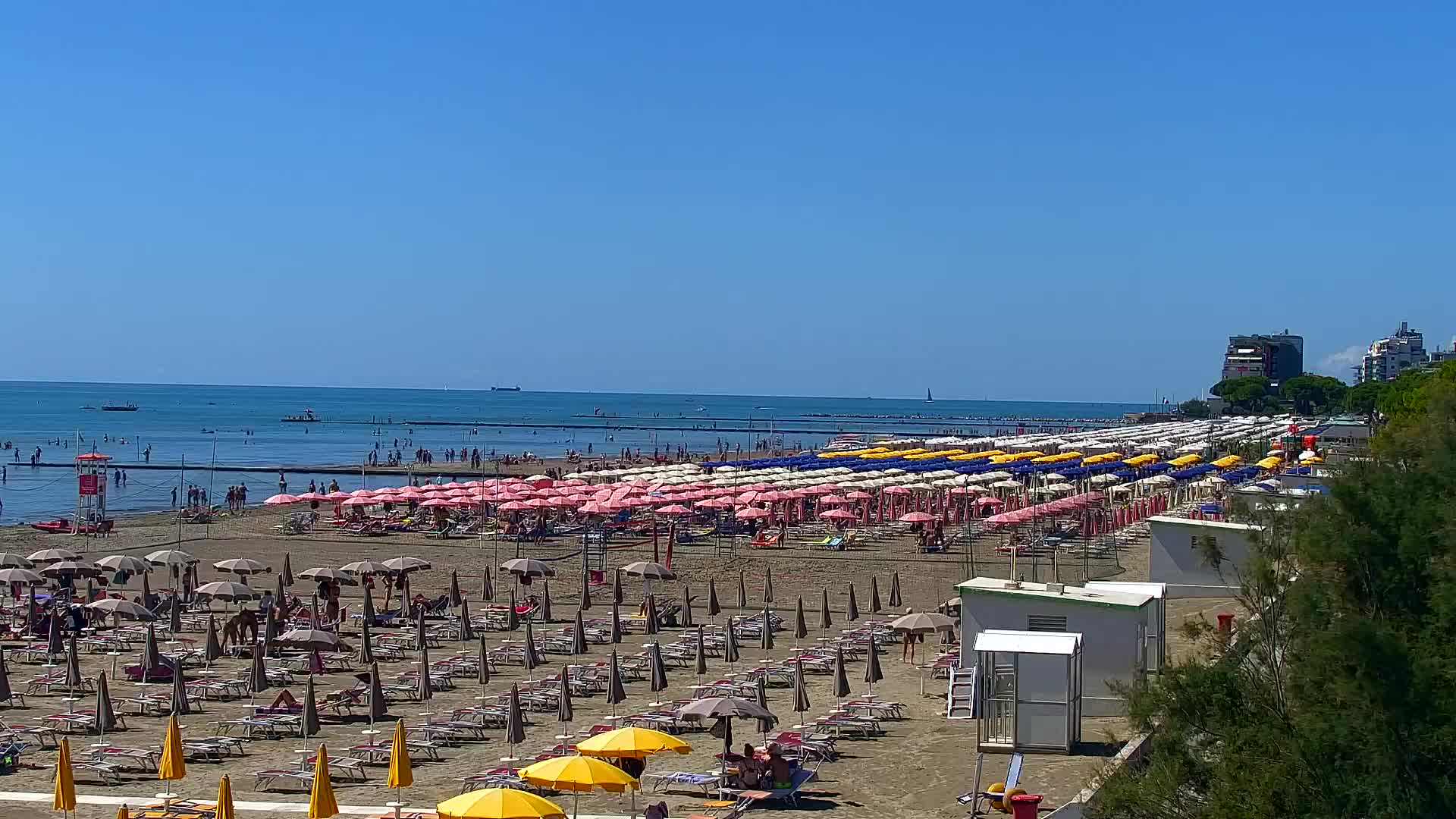 Grado Beach and Aquapark Views in Real Time