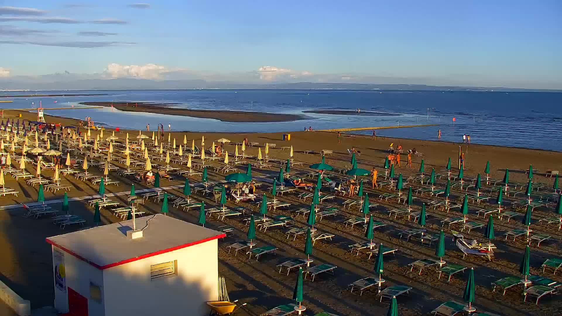 Spletna kamera v živo Grado: Pogledi na plažo in vodni park v realnem času