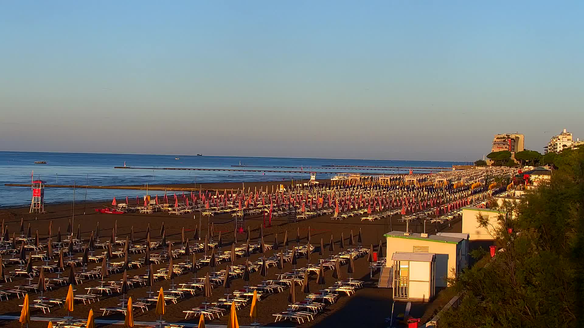 Webcam Live Grado: Vista sulla spiaggia e sull’acquapark in tempo reale