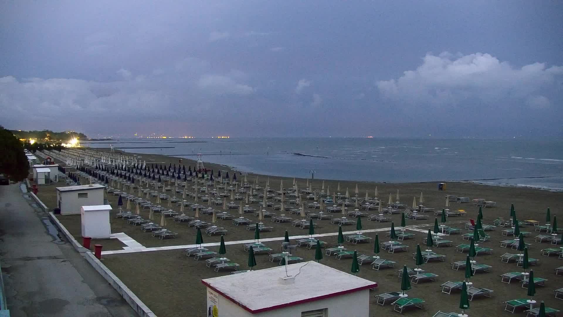Webcam Live Grado: Vista sulla spiaggia e sull’acquapark in tempo reale
