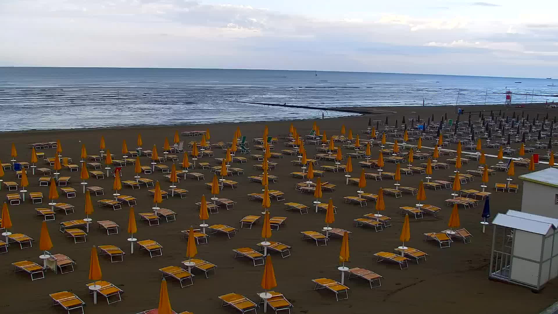 Spletna kamera v živo Grado: Pogledi na plažo in vodni park v realnem času