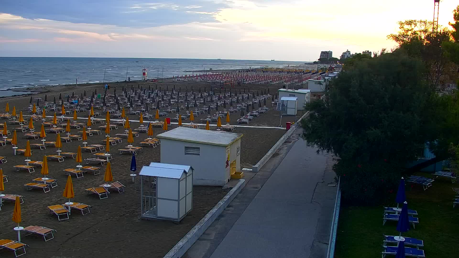 Grado Beach and Aquapark Views in Real Time