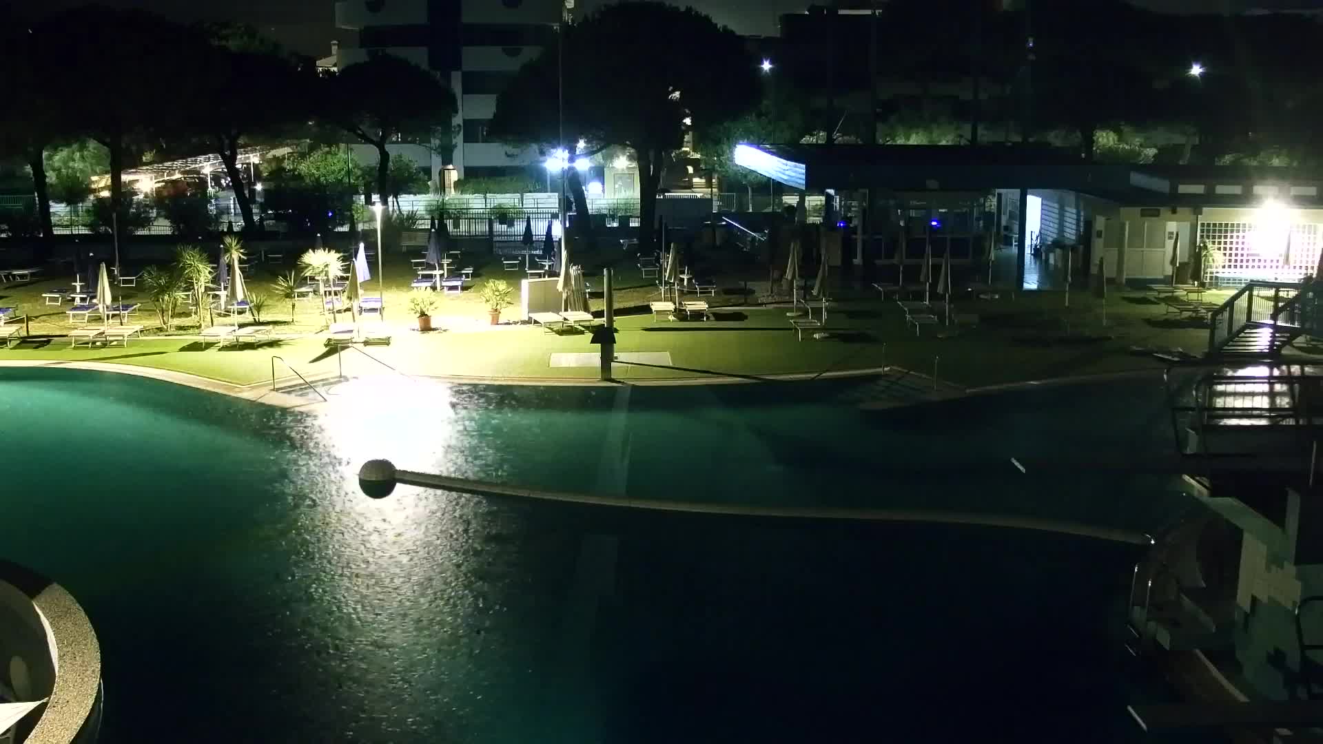 Webcam en vivo Grado: Vistas de la playa y del parque acuático en tiempo real