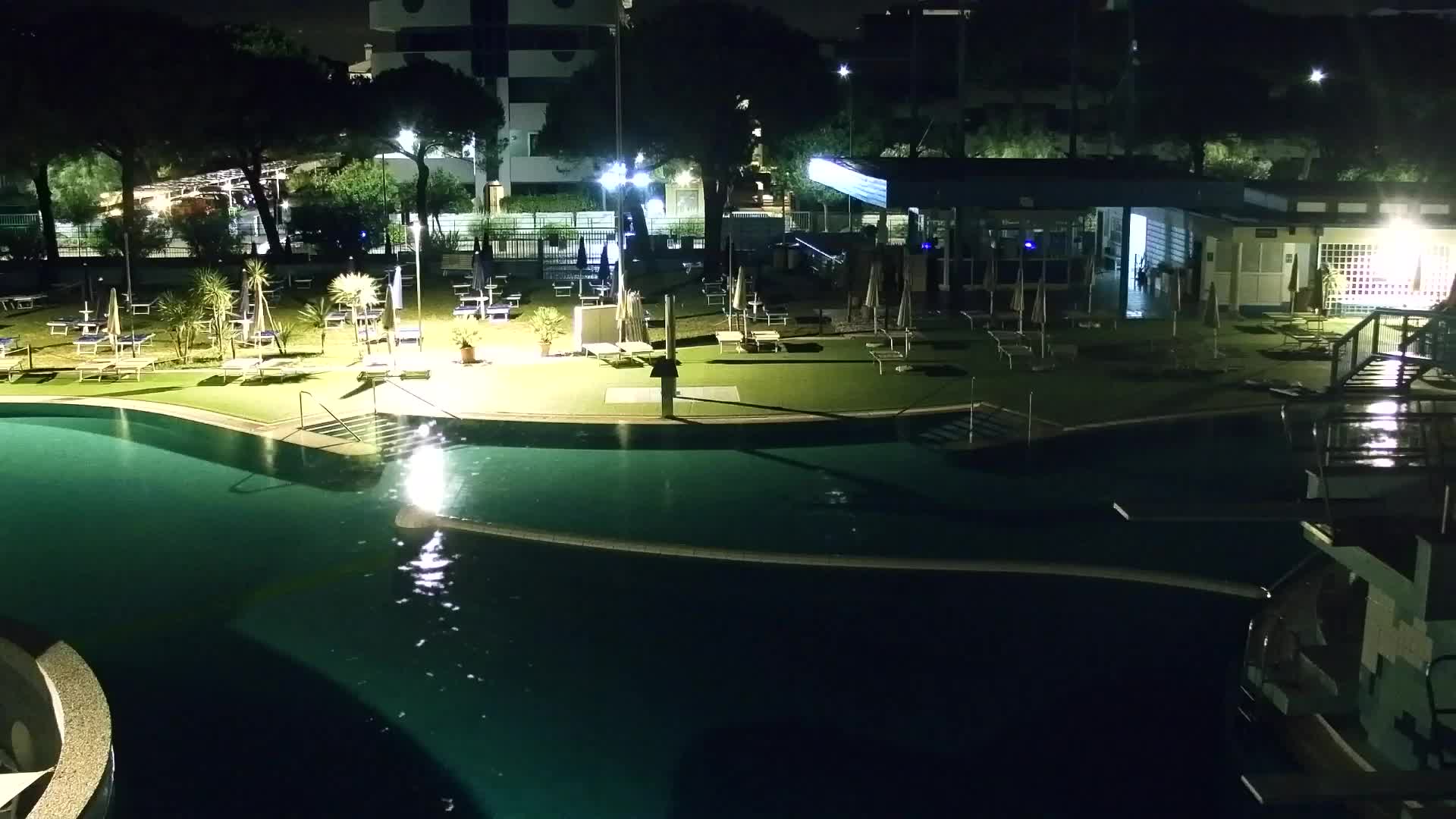 Webcam en vivo Grado: Vistas de la playa y del parque acuático en tiempo real