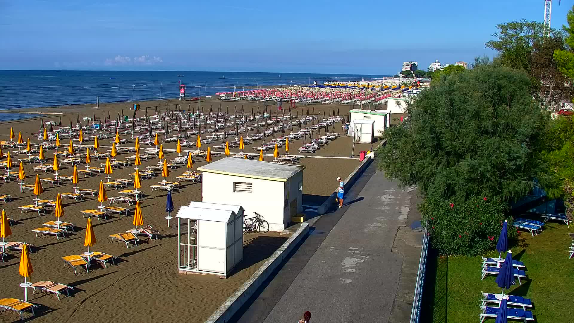 Spletna kamera v živo Grado: Pogledi na plažo in vodni park v realnem času