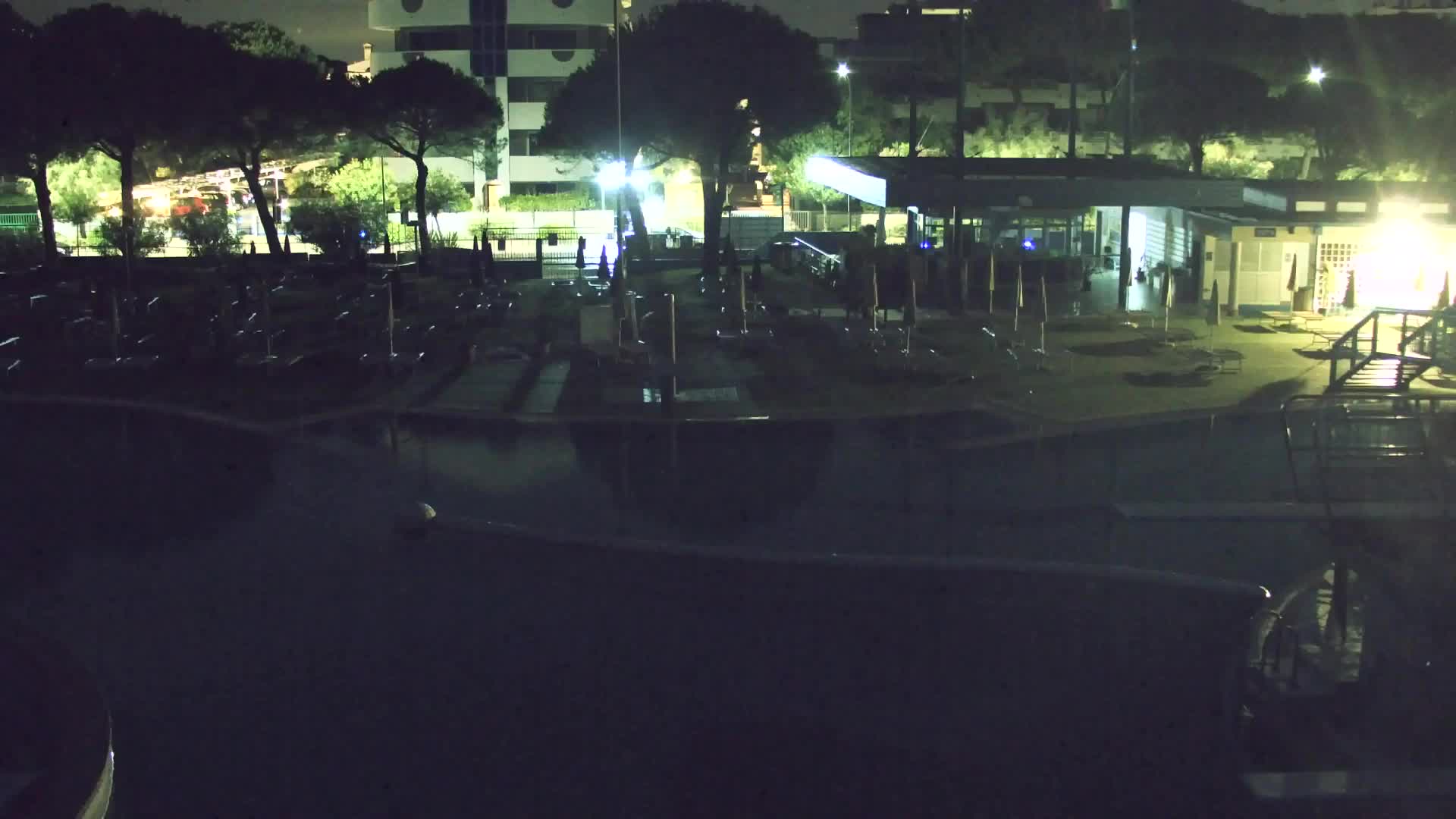 Webcam en vivo Grado: Vistas de la playa y del parque acuático en tiempo real